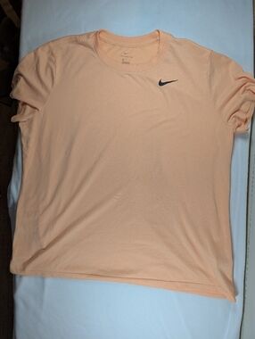 Nike Swoosh Short Sleeve Tee